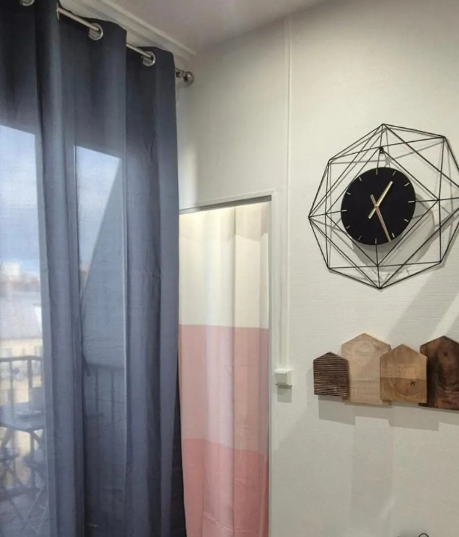 Joli Studio Parisien Paris